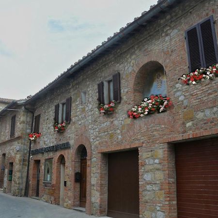 La Fraternità Villa Montefollonico Esterno foto